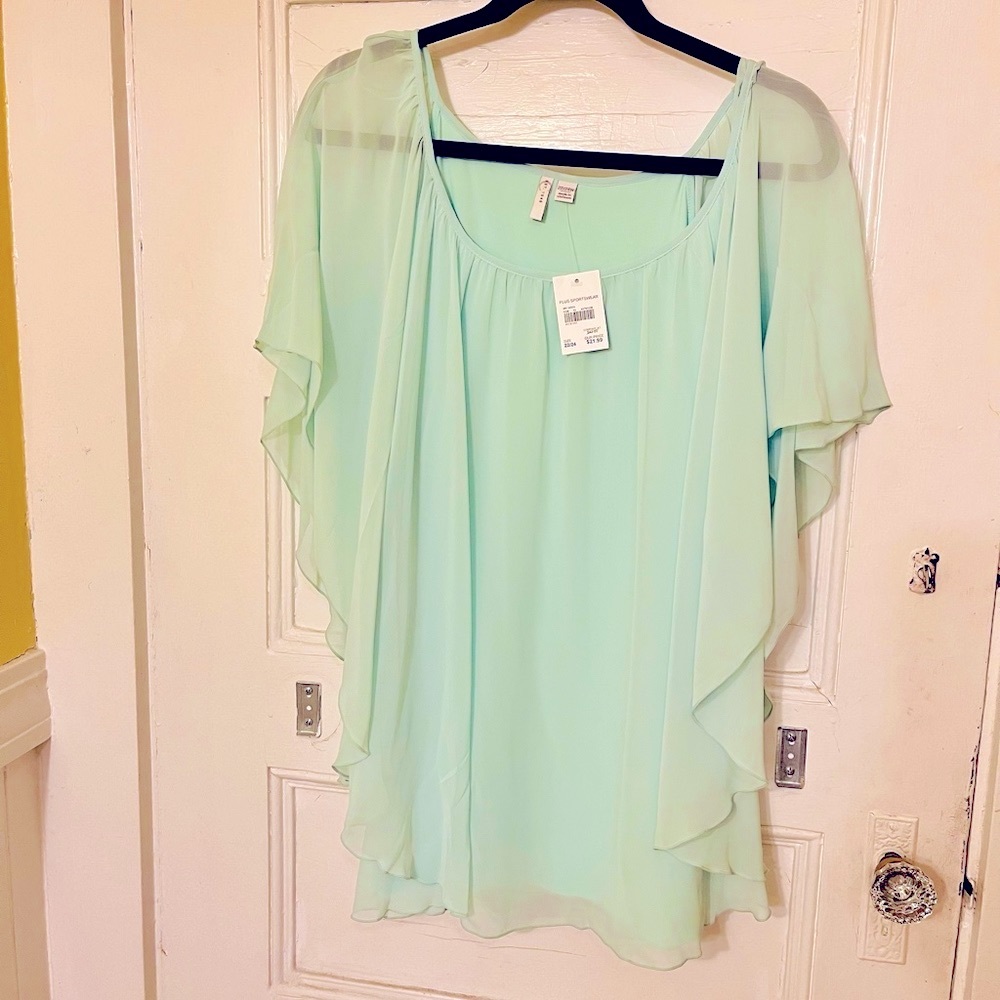 NWT 22/24W Mint popover chiffon poncho-style blouse